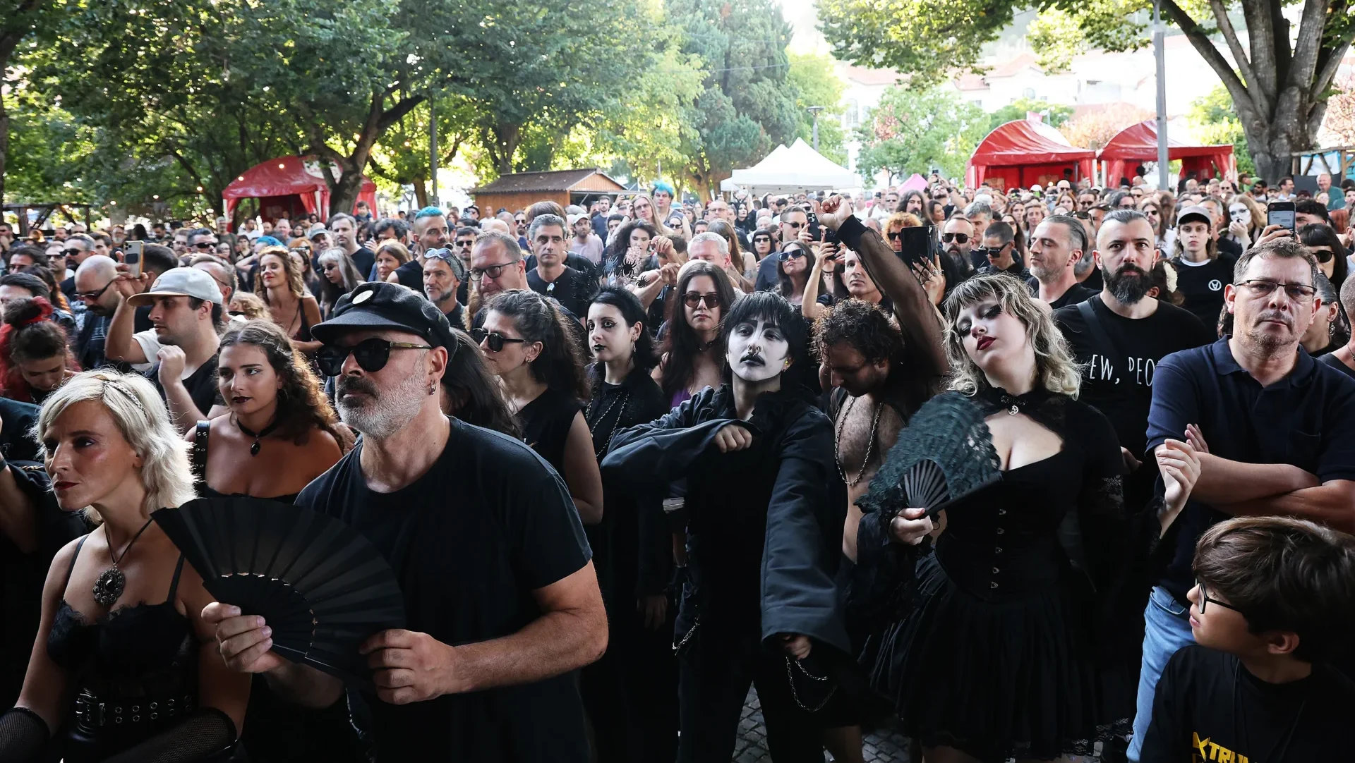 Extramuralhas Leiria recebe mais uma edição com 20 artistas confirmados: Chameleons, IAMX e Moonspell